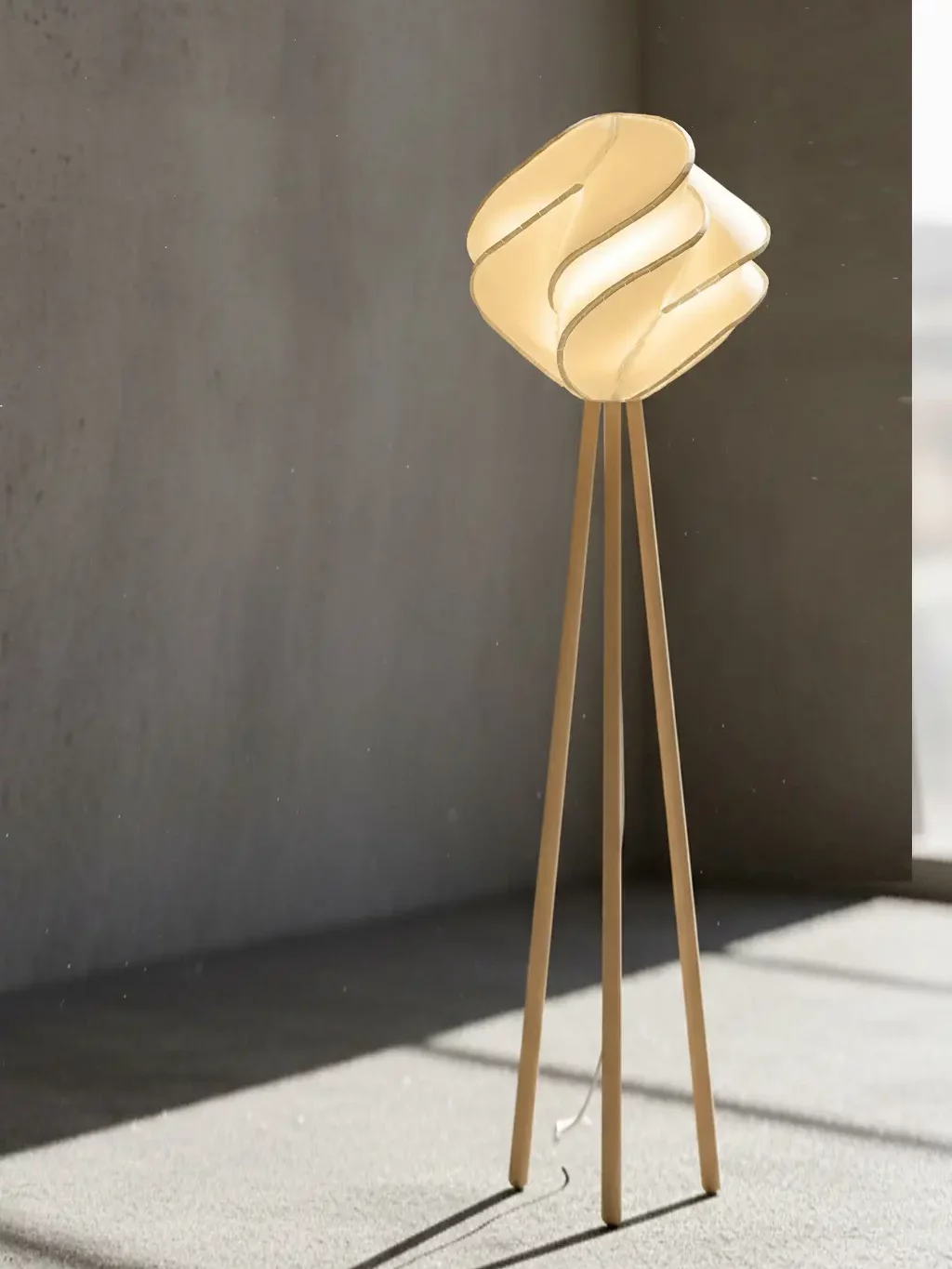 Lampa podłogowa - BEZO Lampa podłogowa - BEZO